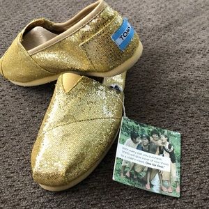 Toms Classic Glitter Gold Canvas Flats